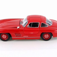 1:24 Метални колички: Mercedes-Benz 300 SL (Мерцедес-Бенц 300 СЛ), снимка 2 - Колекции - 44570136