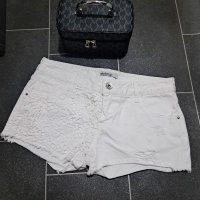 Къси бели дънкови панталонки , снимка 3 - Къси панталони и бермуди - 41314006