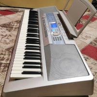 синтезатор клавир пиано YAMAHA DGX-200 с 6 октави и динамична клавиатура , снимка 2 - Синтезатори - 44673792