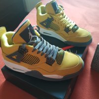 Оригинални Маратонки Кецове AIR JORDAN 4 RETRO LIGHTNING 2021 N 42, снимка 2 - Маратонки - 44497424