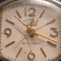 Стар ръчен часовник ЗАРЯ 16 камъка рядък за КОЛЕКЦИЯ ДЕКОРАЦИЯ 43834, снимка 2 - Антикварни и старинни предмети - 44710301