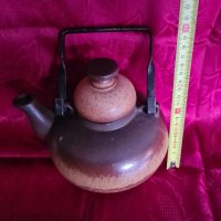 Масивен керамичен чайник, снимка 3 - Антикварни и старинни предмети - 44472840