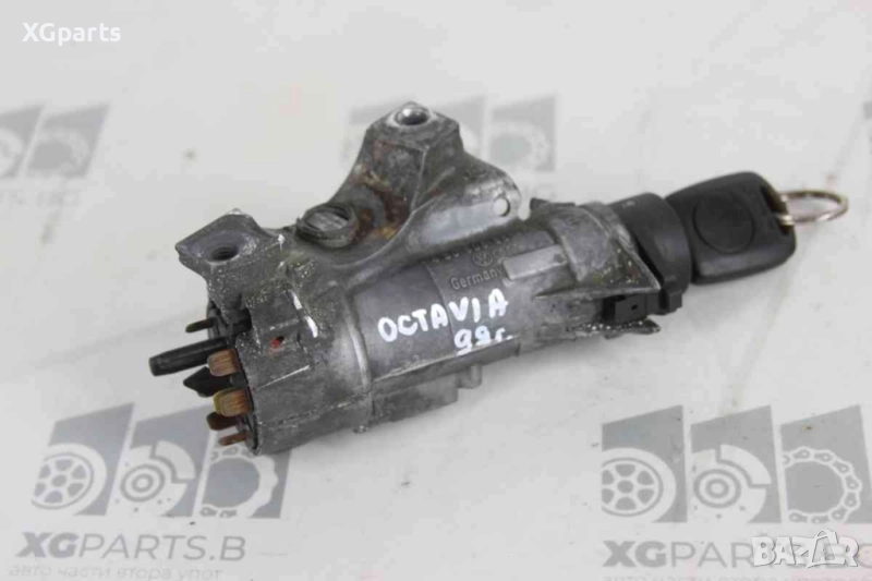 Контактен ключ и патрон за Skoda Octavia (1996-2000), снимка 1
