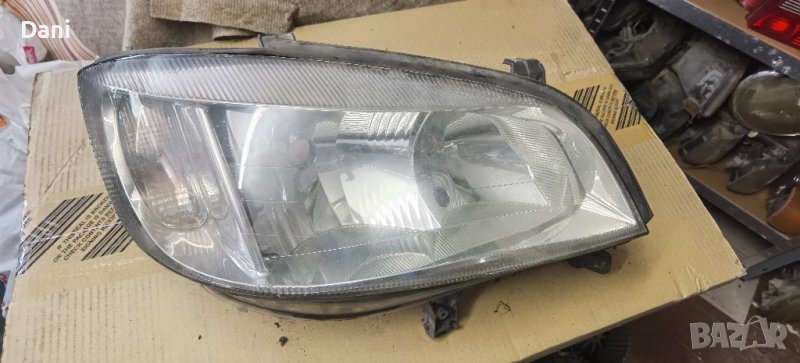 десен фар за Opel Zafira A/Опел Зафира А, снимка 1