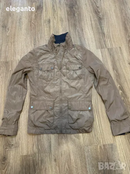 Дамско яке Tommy Hilfiger тип ветровка , М размер , снимка 1