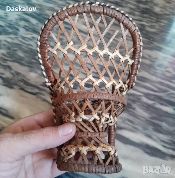 Декоративно столче ръчно плетено!, снимка 1