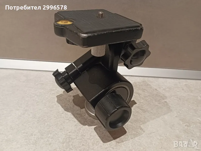 Флутирана глава за трипод статив професионална ( фотоапарат лов оръжие стрелба пушка тринога ), снимка 1