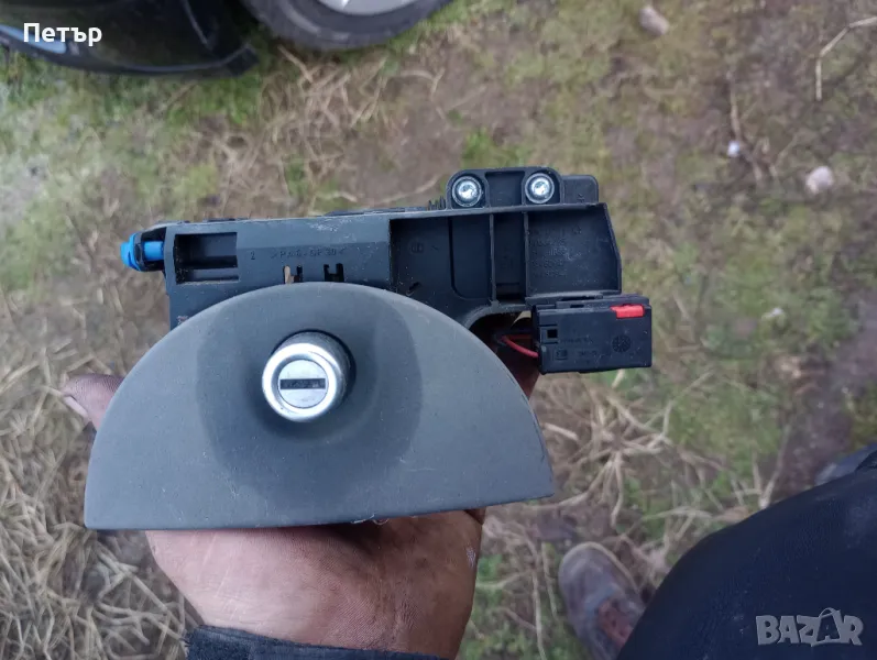 Дръжка с машинка за заден капак на Опел Корса Ц 2000-2006г, снимка 1