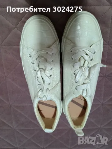 Бели кецове Zara, снимка 2 - Кецове - 48770972