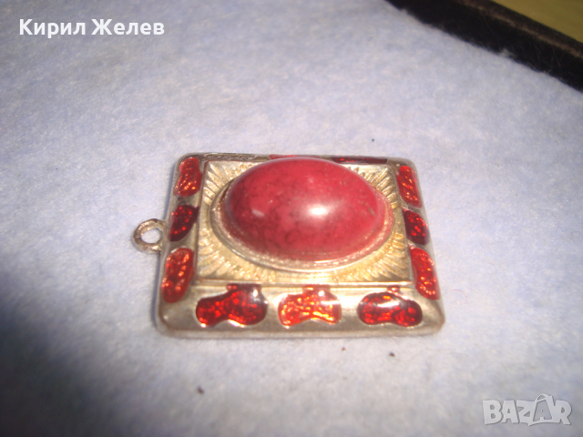 КРАСИВ АРТ МЕДАЛЬОН КАТАЛИН ЕМАЙЛИРАН БЕЛ ЕПОК 19374, снимка 5 - Колиета, медальони, синджири - 36248214