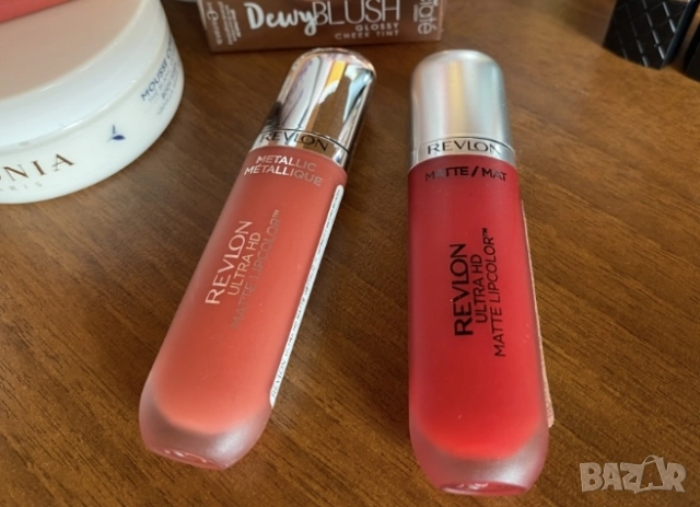 НОВИ! Гланцове Revlon и Piere Cardin, снимка 3 - Декоративна козметика - 43359320