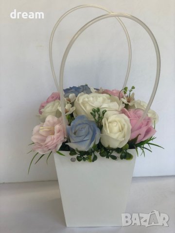 Кошничка аранжирана със сапунени цветя, снимка 4 - Подаръци за жени - 40911647