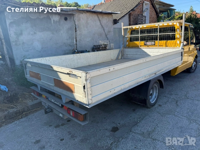Ford transit 2.4 120к.с 5+1 / товаропътнически - цена 13 100 лв или 6697,92 евро - БЕЗ БАРТЕР БОРДОВ, снимка 3 - Бусове и автобуси - 51974678