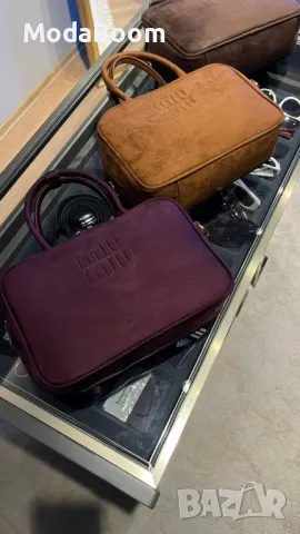 Miu Miu дамски чанти Различни цветове , снимка 3 - Чанти - 48286271