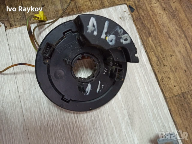 Датчик ъгъл на завиване лентов кабел Мерцедес 0015423918