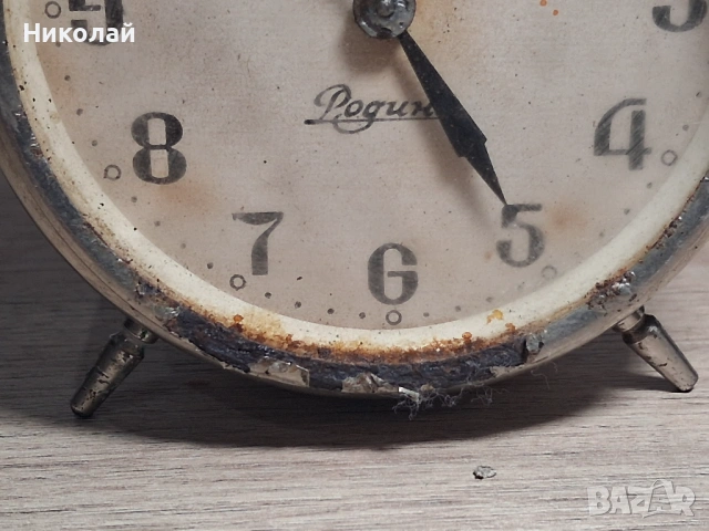 Стар Будилник Настолен Часовник Родина, снимка 4 - Антикварни и старинни предмети - 53817359