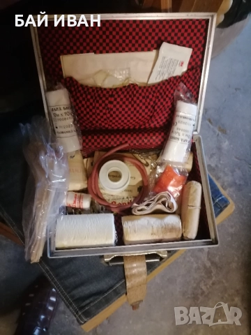 СТАРА АВТО АПТЕЧКА, снимка 5 - Антикварни и старинни предмети - 51546236