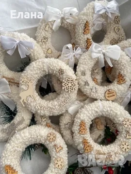 Коледни венци от вълна меринос и коприна