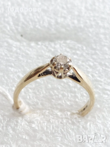 Златен дамски пръстен с брилянт 0.25 карата,злато проба 375, снимка 2 - Пръстени - 52592165