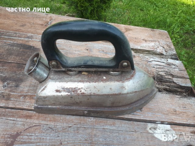 РЕТРО, старинна ютия, снимка 2 - Антикварни и старинни предмети - 41680558