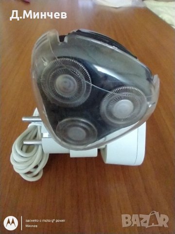 Самобръсначка FHILIPS , снимка 2 - Електрически самобръсначки - 41807599