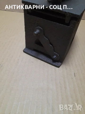 Стара Чугунена Ютия На Жар., снимка 5 - Антикварни и старинни предмети - 48733588