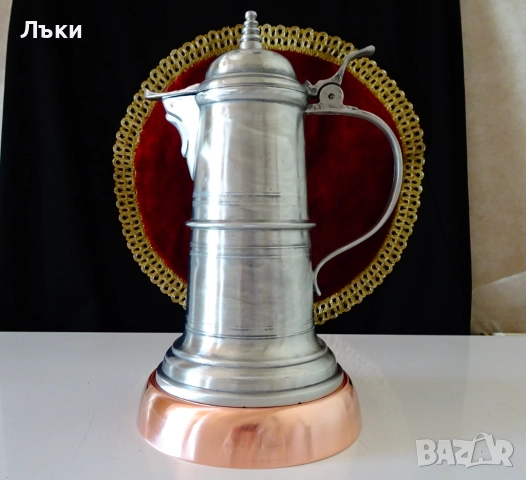 Медна поставка за бутилка,кана,стойка за горещи съдове. 