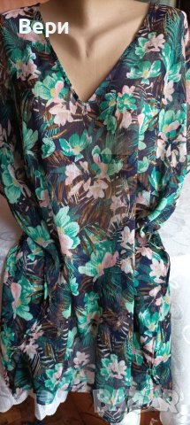 Модерни дамски блузки, снимка 1 - Костюми - 41117666
