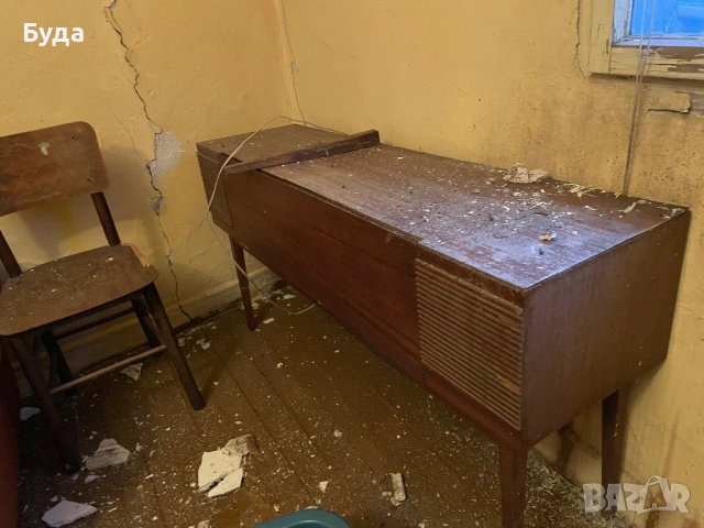 Старо радио с грамофон !, снимка 5 - Антикварни и старинни предмети - 53459127