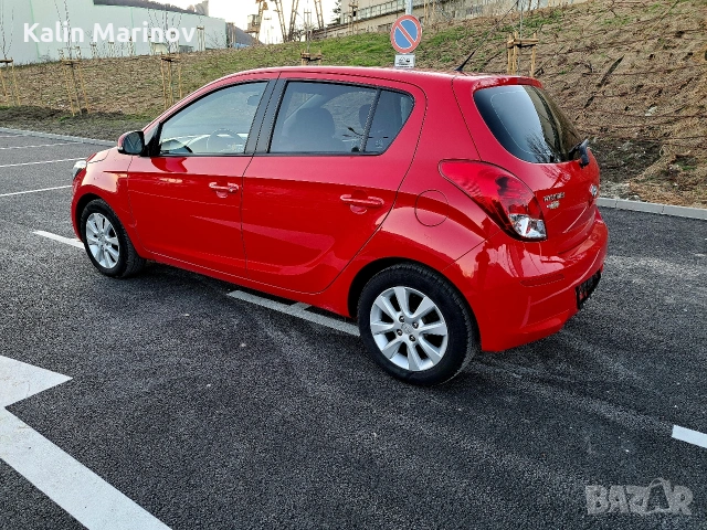 хюндай i20 1.25 2014г., снимка 4 - Автомобили и джипове - 53716136