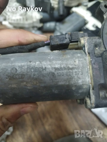 Механизъм за предно ляво стъкло Mercedes W210 , 0130821673, снимка 2 - Части - 51004039