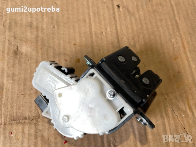 Брава Багажник C6728 Mazda3 2014 2.0бен 121kW