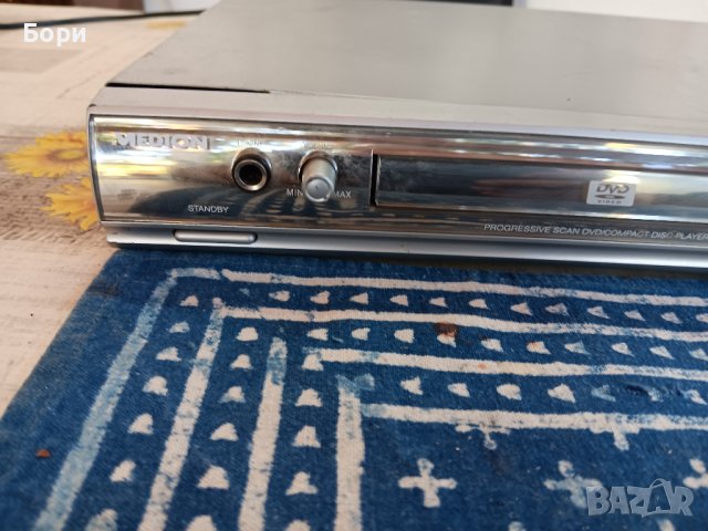 MEDION DVD, снимка 2 - Плейъри, домашно кино, прожектори - 42148002