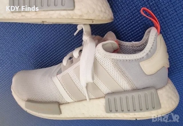 Adidas NMD R1 дамски маратонки 38 2/3, снимка 9 - Маратонки - 56192851