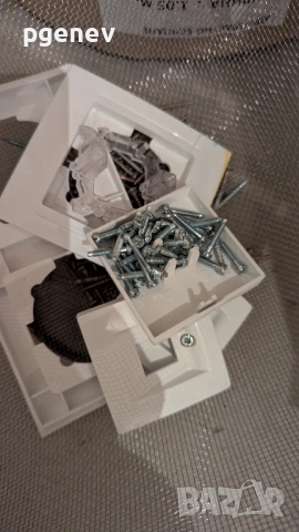 70 броя контакти и ключове Himel, снимка 4 - Ключове, контакти, щепсели - 51947038