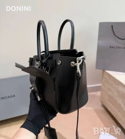 Balenciaga Дамска чанта, кожа, снимка 5 - Чанти - 56017837