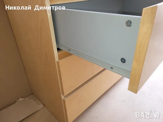 Продавам шкаф фурнир с 3 чекмеджета, снимка 2 - Шкафове - 49853446