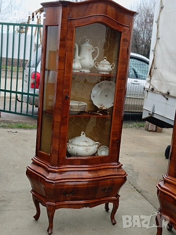 витрини винтидж , снимка 2 - Секции и витрини - 53539765