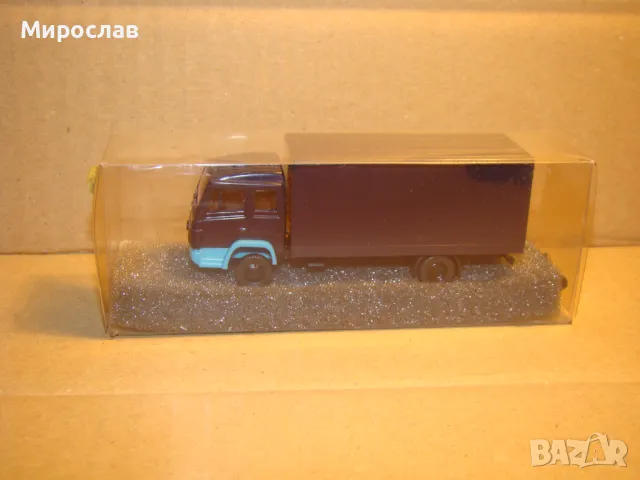 PRALINE H0 1/87 МERCRDEC BENZ 1320 КАМИОН МОДЕЛ КОЛИЧКА