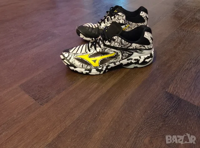 Маратонки Mizuno Wave Lightning Z3