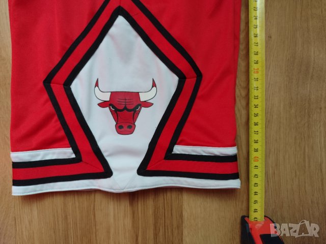 NBA / Chicago Bulls / Adidas - детски баскетболни шорти за 140см. , снимка 7 - Детски къси панталони - 42671422