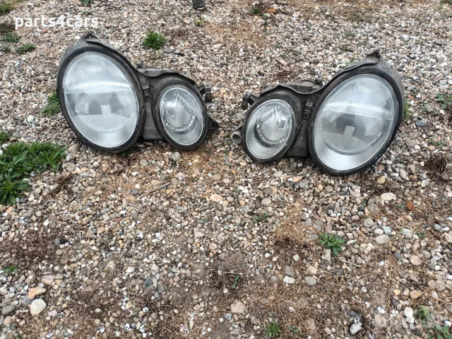 ляв и десен ксенон фар за мерцедес ЦЛК в208 MERCEDES CLK W208, снимка 1