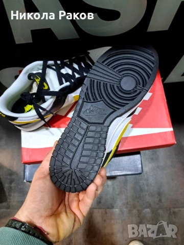 Nike Dunk Low, снимка 3 - Ежедневни обувки - 52912911