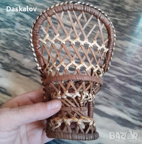 Декоративно столче ръчно плетено!, снимка 1