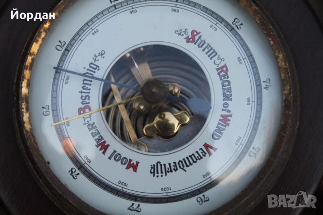 Барометър с корпус от дърво, снимка 5 - Декорация за дома - 52539798