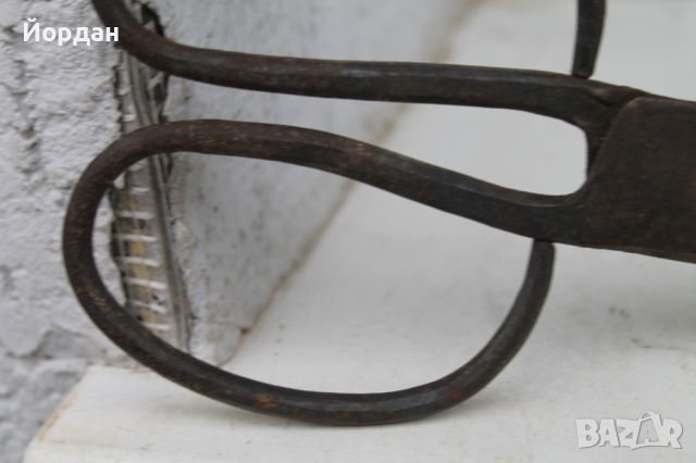 Стара кована ножица майстор ''А.И" , снимка 3 - Антикварни и старинни предмети - 44716298