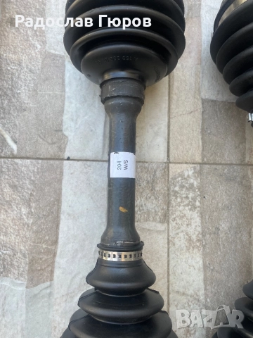 Оригинални Предни полуоски к-т с оста - Mercedes C class W204 -4 MATIC, снимка 2 - Части - 51954372