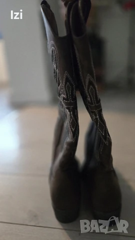 Каубойски ботуши, снимка 4 - Дамски ботуши - 50863218