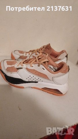 МАРАТОНКИ  Nike  -  N 35 ,5 , снимка 4 - Маратонки - 44348444