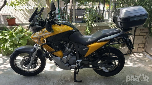 Honda Transalp 700 V